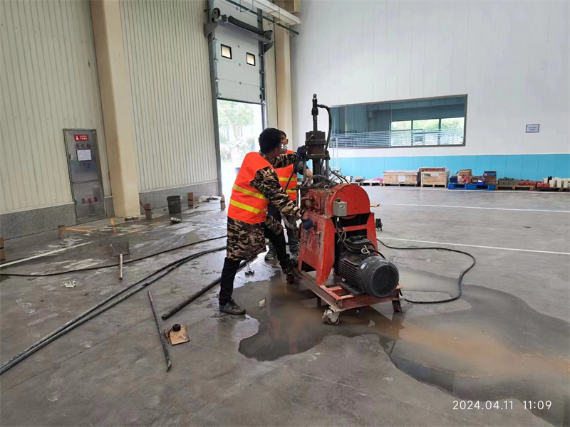 贵德厂房地面下沉塌陷注浆加固施工